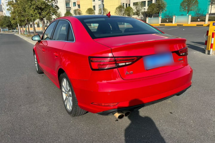 奥迪A3 2018款 30周年年型 Limousine 35 TFSI 进取型车身外观6005