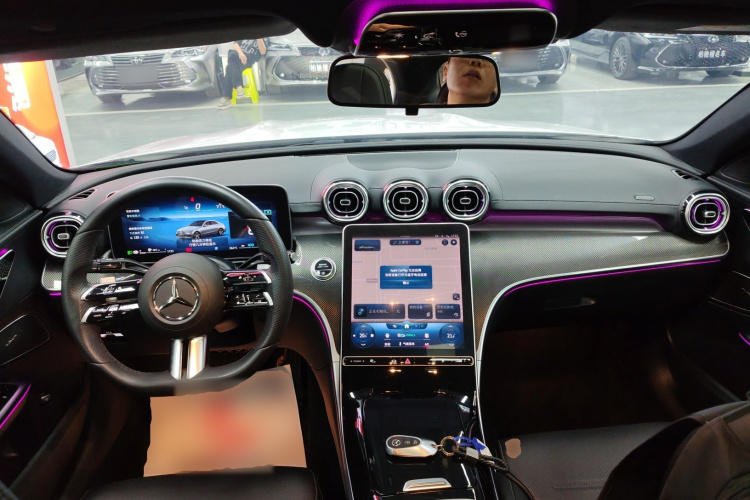 奔驰C级 2022款 改款 C 260 L 运动版中控内饰7002