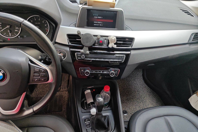 宝马X1 2018款 sDrive20Li 领先型局部细节16