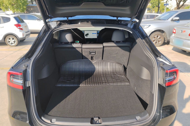 特斯拉 Model Y 2023款 长续航全轮驱动版局部细节23