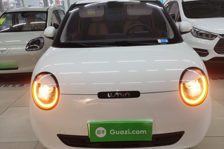 长安启源 长安Lumin 2023款 205km 香沁款车身外观2