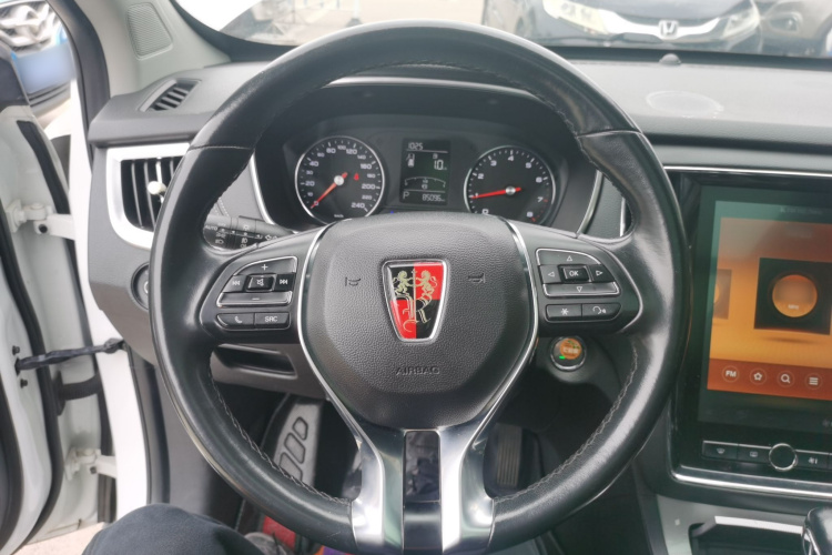 荣威RX5 2019款 20T 两驱自动4G互联铂金版局部细节13