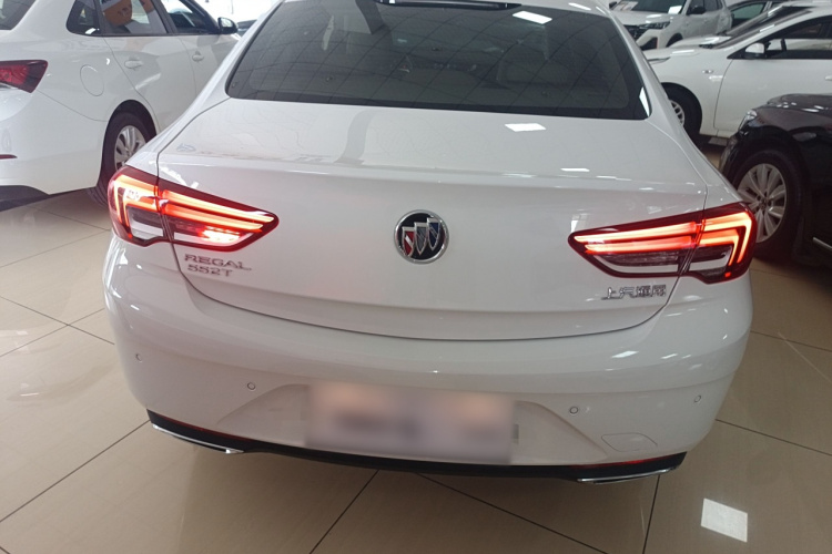 别克 君威 2020款 552T 精英型车身外观6004