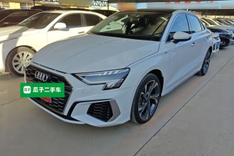 奥迪A3 2024款 A3L Limousine 35 TFSI 豪华运动型