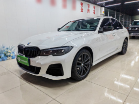 宝马3系 2022款 325i M运动曜夜套装