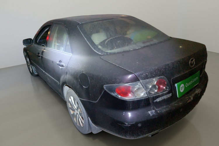 马自达6 2011款 2.0L 自动时尚型车身外观5