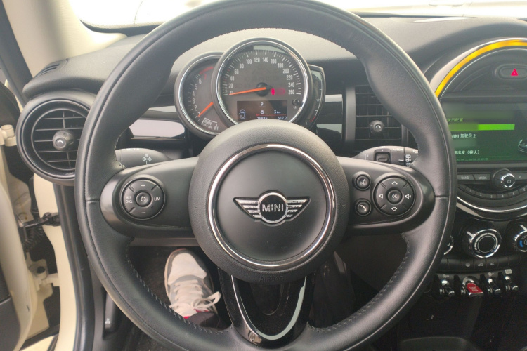 MINI 2018款 1.5T COOPER 经典派局部细节13