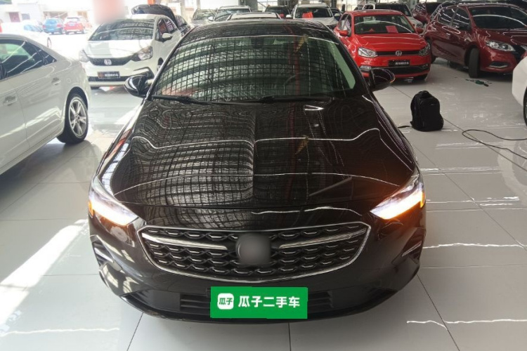 别克 君威 2023款 652T 智享型车身外观2