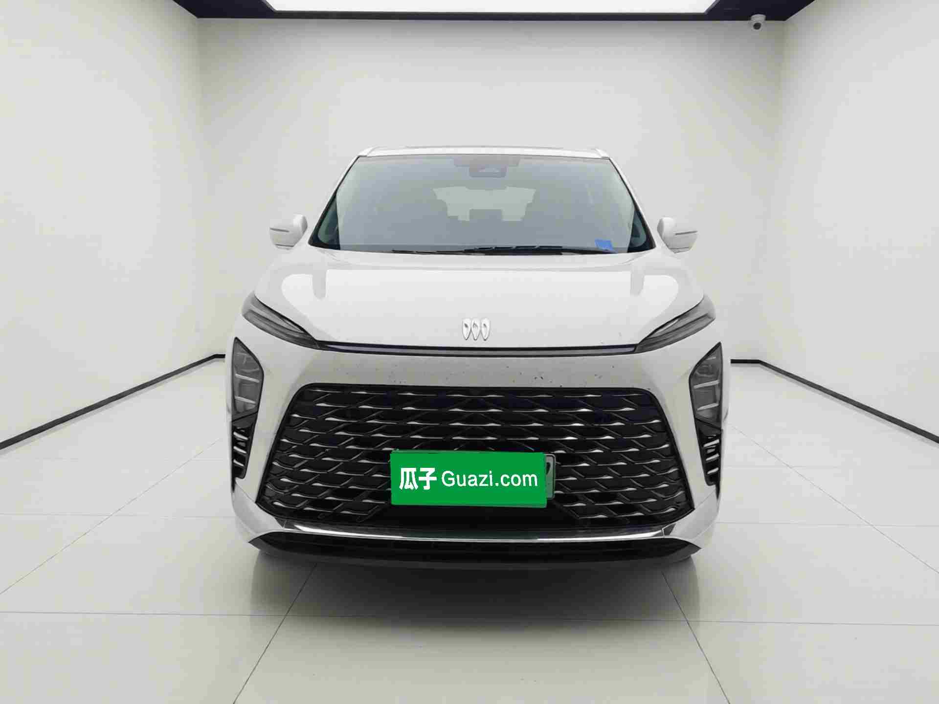 滨州二手别克GL8新能源2024款，七座大空间养车成本能省多少？