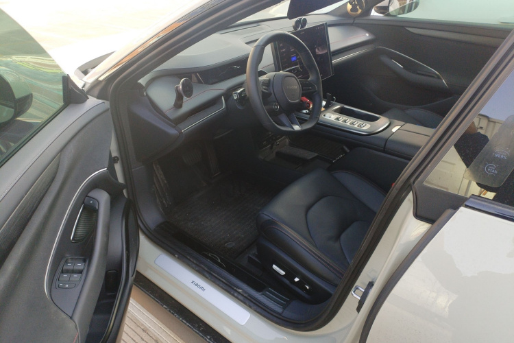 小米汽车 小米SU7 2024款 后驱超长续航高阶智驾Pro版中控内饰7003