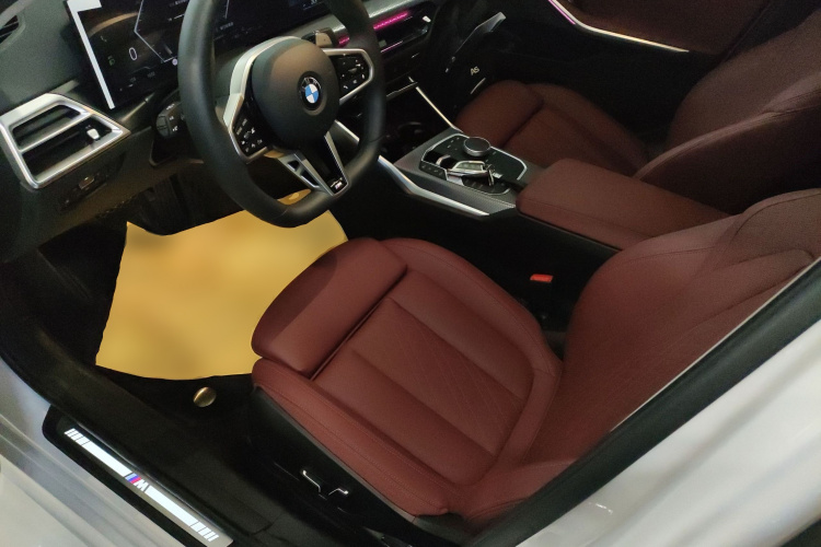 宝马3系 2025款 330Li M运动曜夜套装中控内饰19