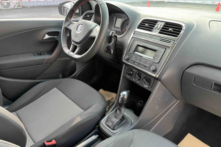 大众 高尔夫 2019款 280TSI DSG舒适型 国V中控内饰7007