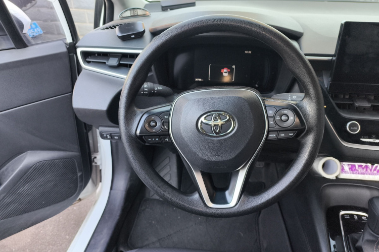 丰田 雷凌 2024款 智能电混双擎 1.8L 领先版中控内饰13