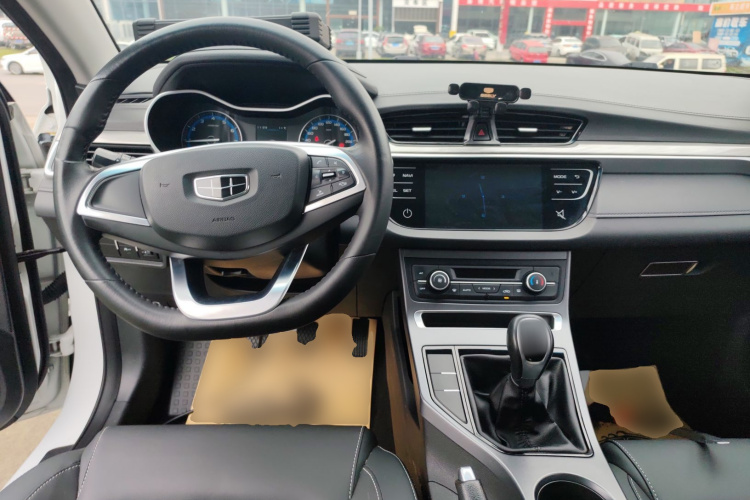 吉利汽车 帝豪 2019款  领军版 1.5L 手动豪华型 国VI中控内饰12