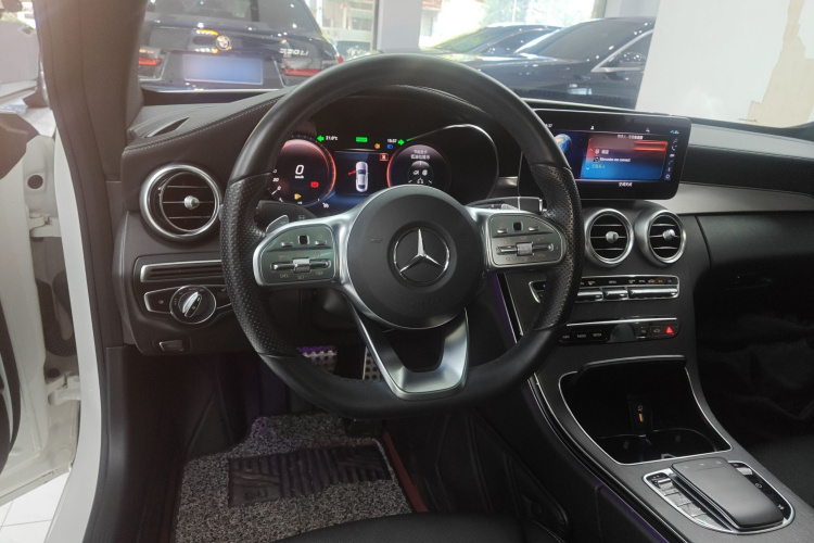 奔驰C级(进口) 2020款 C 260 轿跑车中控内饰13