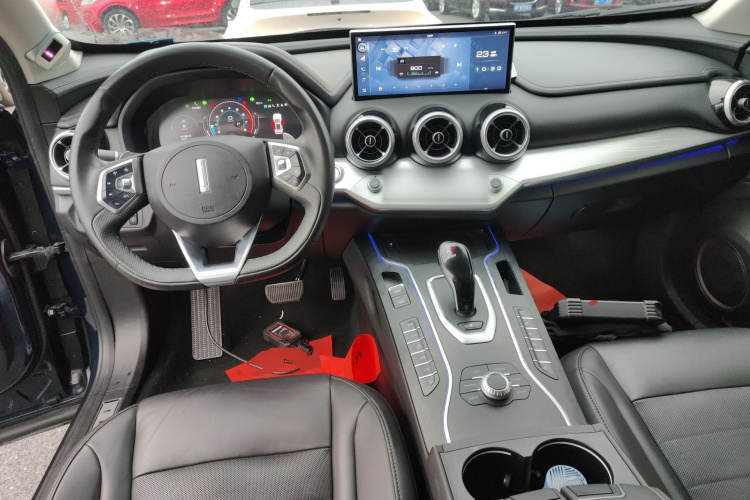 魏牌 VV7 2020款 2.0T 旗舰型中控内饰12