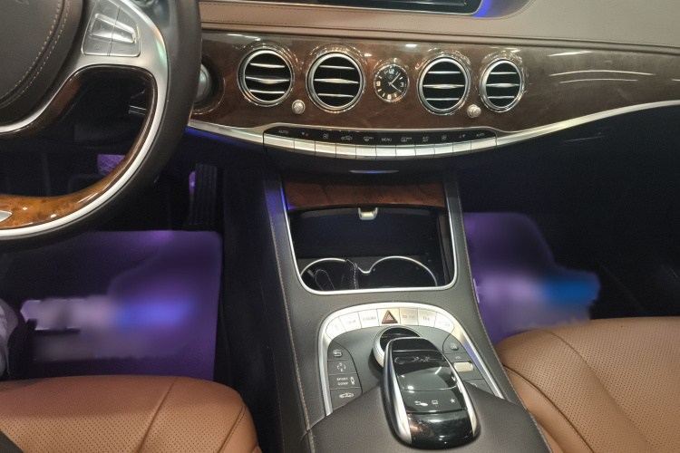 奔驰S级 2014款 S 400 L 豪华型局部细节18