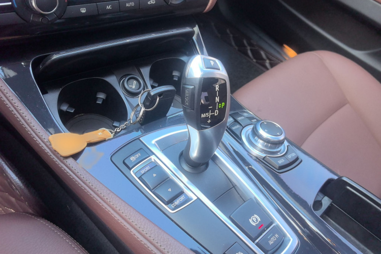 宝马5系(进口) 2015款 520i 典雅型局部细节18