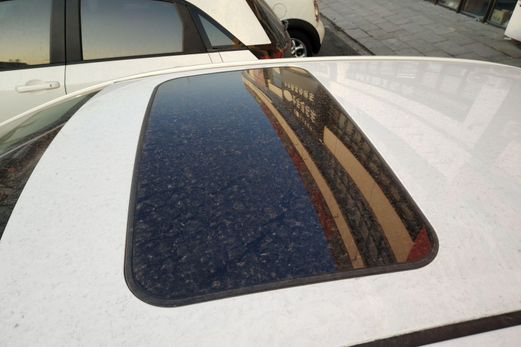 丰田 卡罗拉 2019款 1.2T S-CVT GL-i精英版局部细节57