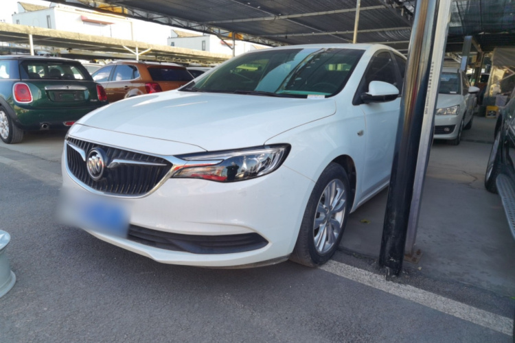 别克 英朗 2021款 改款 典范 1.5L 自动精英型车身外观1