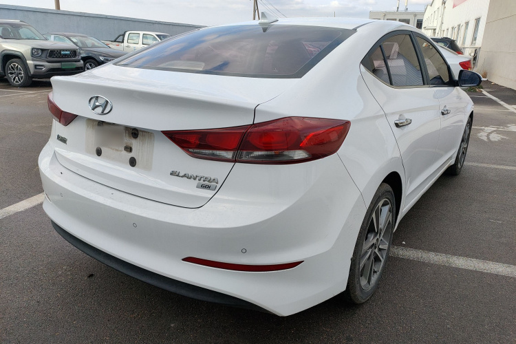 现代 领动 2016款 1.6L 自动智炫·精英型车身外观7