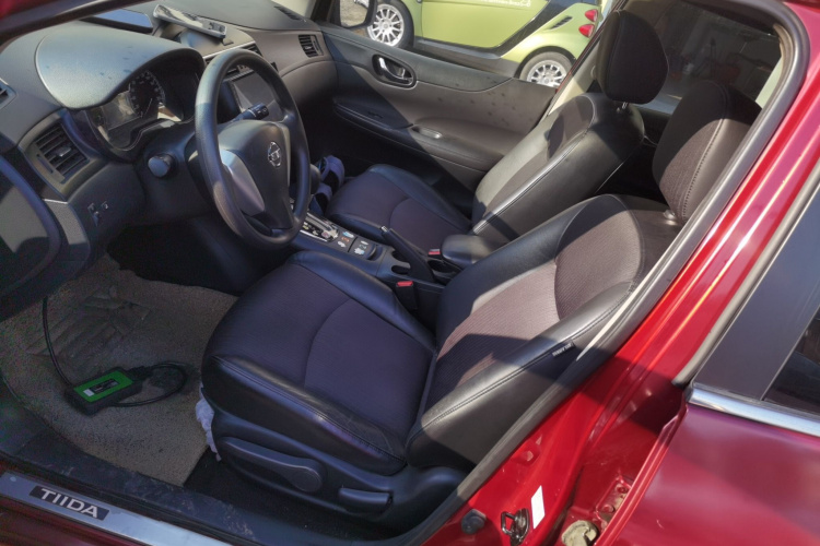 日产 骐达TIIDA 2011款 1.6L CVT智能型局部细节19