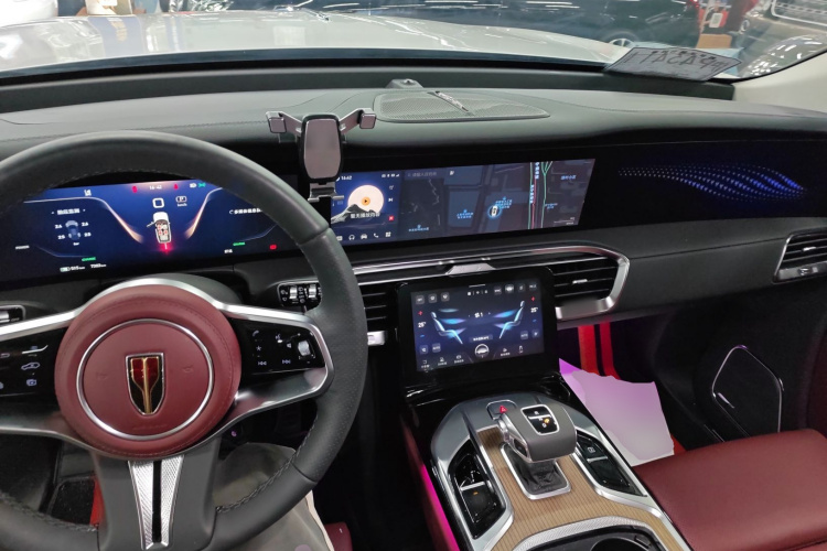 红旗E-HS9 2024款 690km 旗享版 六座中控内饰7002