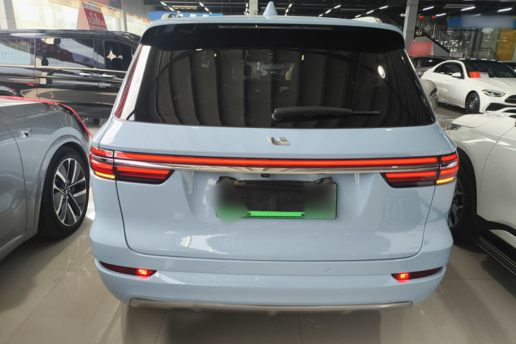 理想汽车 理想ONE 2021款 增程6座版车身外观6