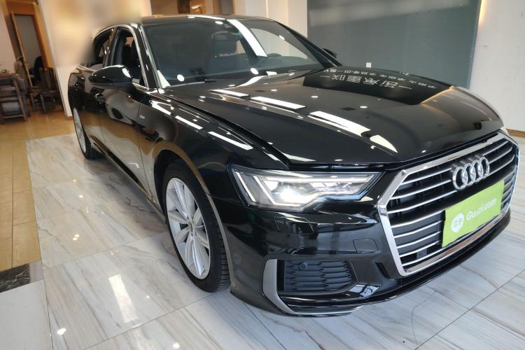 奥迪A6L 2022款 45 TFSI 臻选动感型车身外观3