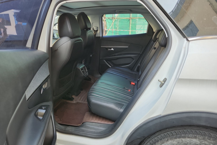 标致4008 2017款 350THP 豪华版中控内饰21