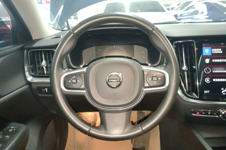 沃尔沃S60 2022款 B4 智逸豪华版中控内饰13