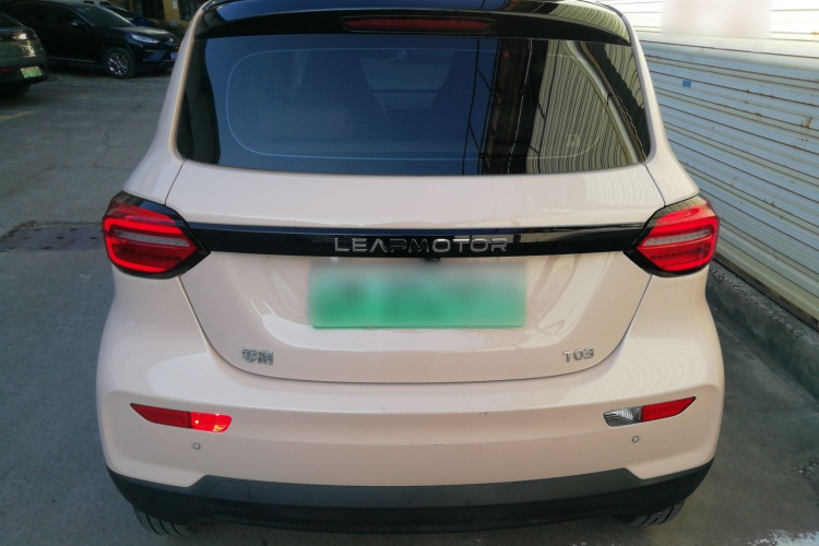 零跑汽车 零跑T03 2024款 310舒享版车身外观6