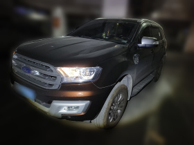 福特 撼路者 2017款 2.0T 汽油自动四驱豪华版 5座