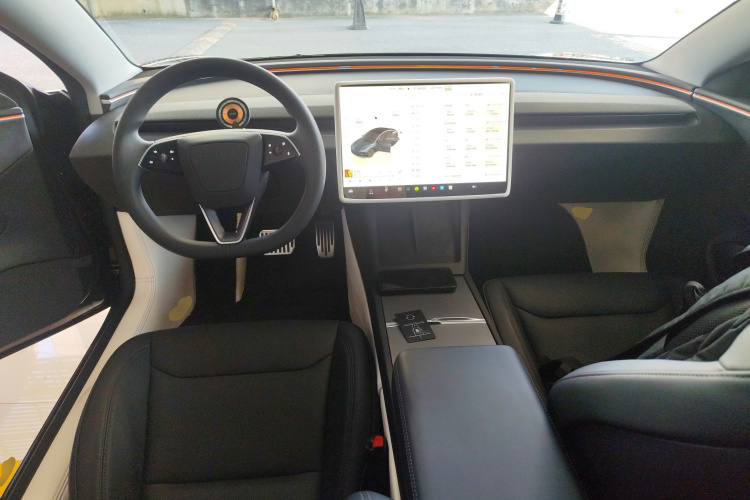 特斯拉 Model 3 2023款 长续航全轮驱动版中控内饰12