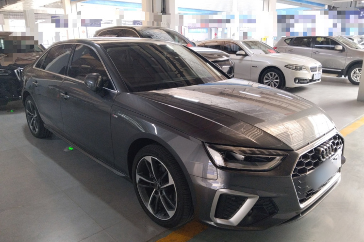 奥迪A4L 2022款 40 TFSI 时尚动感型车身外观3