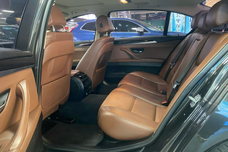 宝马5系 2017款 520Li 典雅型中控内饰7003