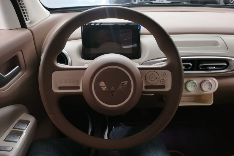 五菱汽车 宏光MINIEV 2025款 四门版 进阶款中控内饰13