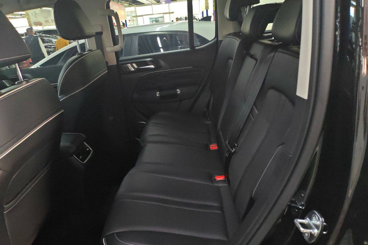 坦克300 2023款 越野版 2.0T 征服者中控内饰7001