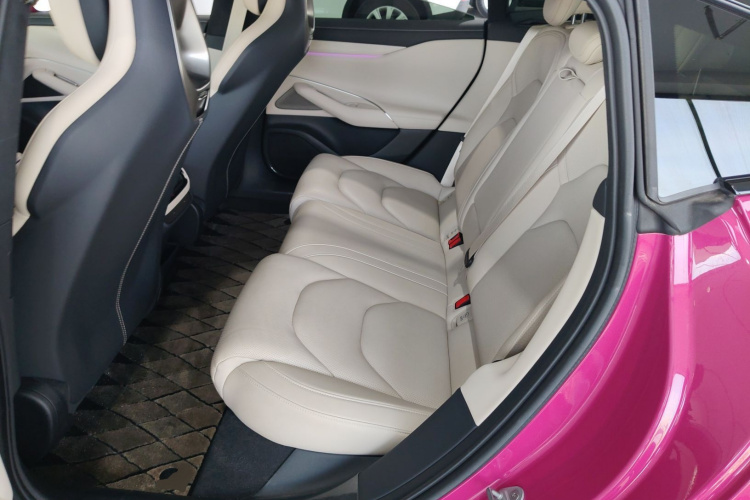 小米汽车 小米SU7 2024款 四驱超长续航高阶智驾Max版中控内饰7004