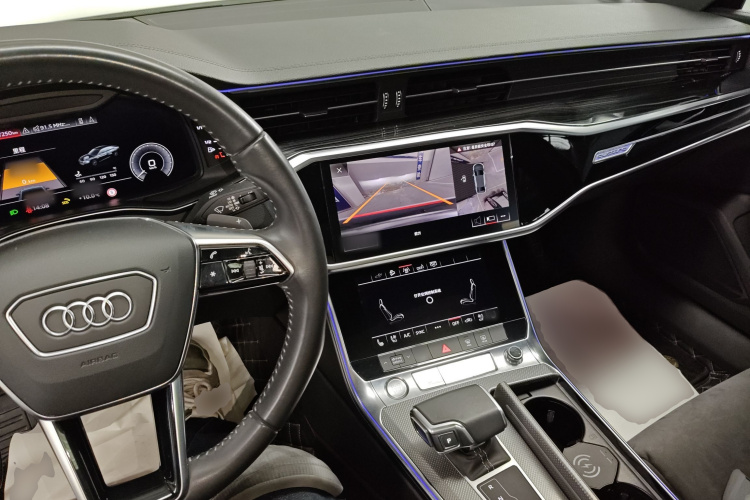 奥迪A6L新能源 2020款 55 TFSI e quattro中控内饰12