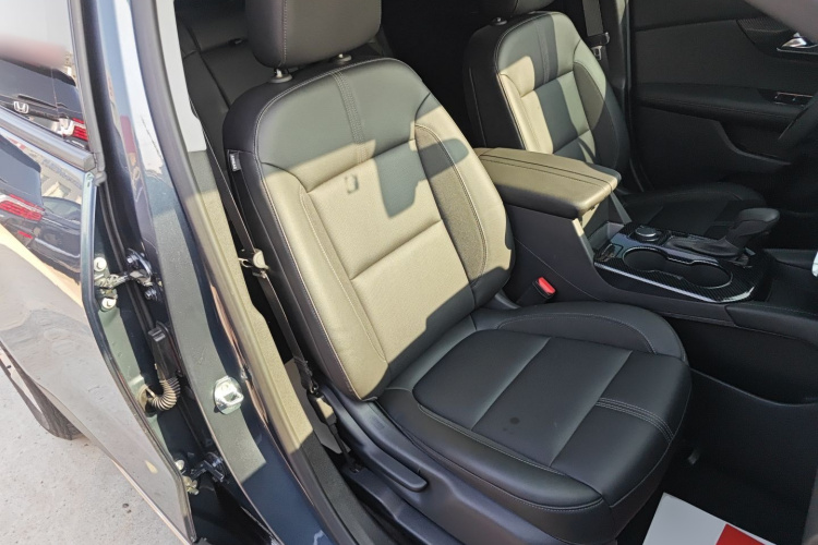 雪佛兰 开拓者 2020款 650T 7座 型版局部细节41