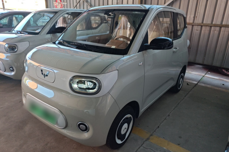 五菱汽车 宏光MINIEV 2024款 第三代 215km 青春版车身外观1