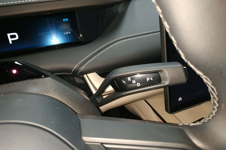 小米汽车 小米SU7 2024款 四驱超长续航高阶智驾Max版局部细节18