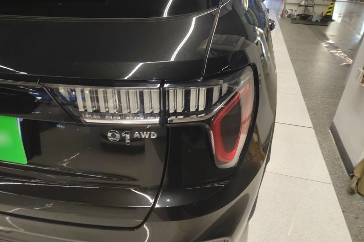 领克01 2021款 2.0TD 四驱暗夜版车身外观6006