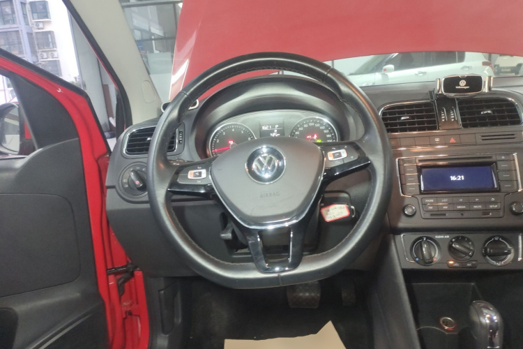 大众 Polo 2016款 1.6L 自动舒适型中控内饰13