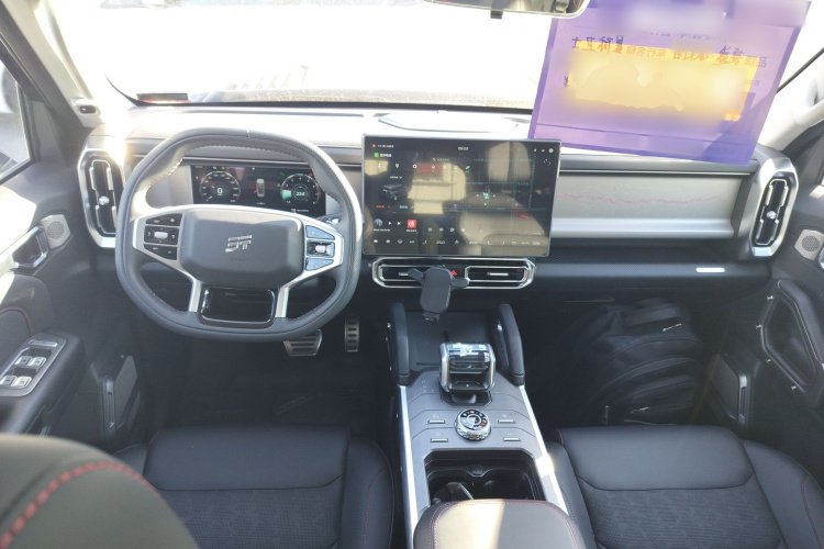捷途旅行者 2025款 2.0TD DCT 四驱星际卫士中控内饰7002