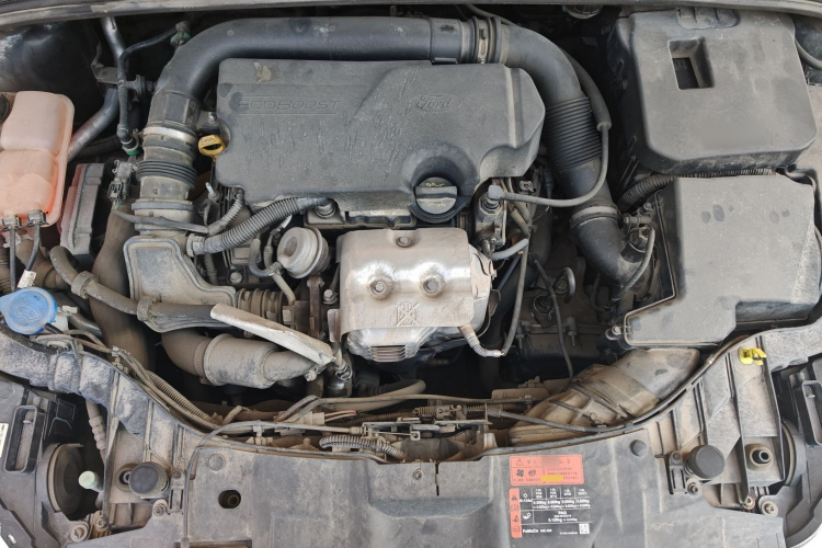 福特 福克斯 2015款 三厢 EcoBoost 125 自动超能风尚型局部细节24