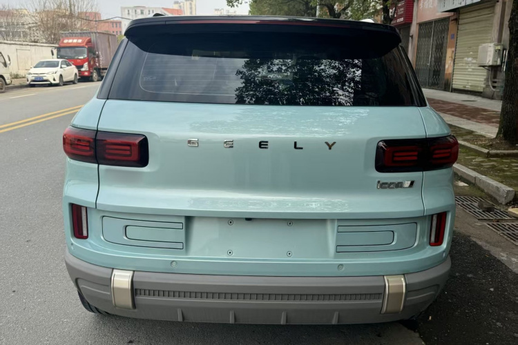 吉利汽车 吉利icon 2023款 1.5TD 巧克力醇巧版车身外观6005