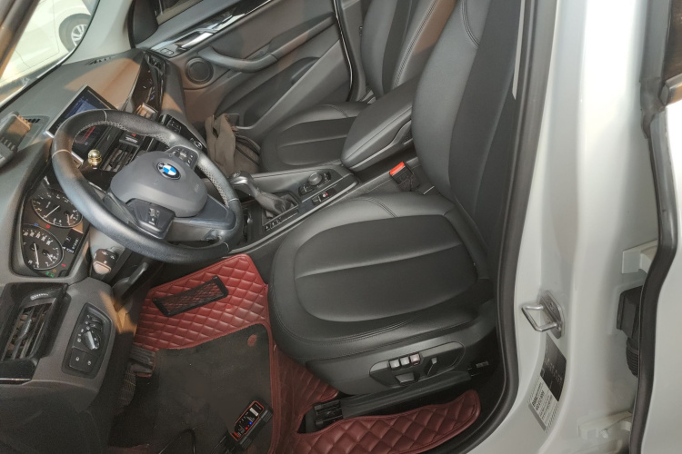 宝马X1 2016款 sDrive18Li 时尚型局部细节19