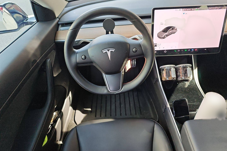 特斯拉 Model 3 2019款 标准续航后驱升级版局部细节13